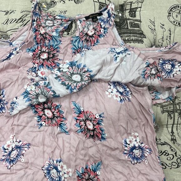 Ella Moss Pink Flutter Sleeve Blouse with Ruffled Bib Collar - Picture 6 of 11